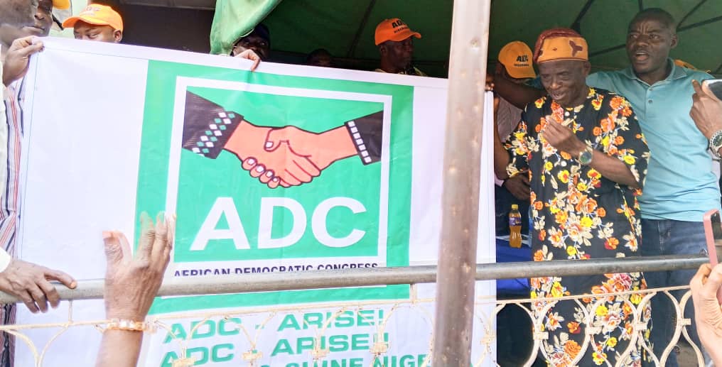 Ibadan South East LG Political Leader, Tiamiyu Abidikugu Dumps PDP, Joins ADC