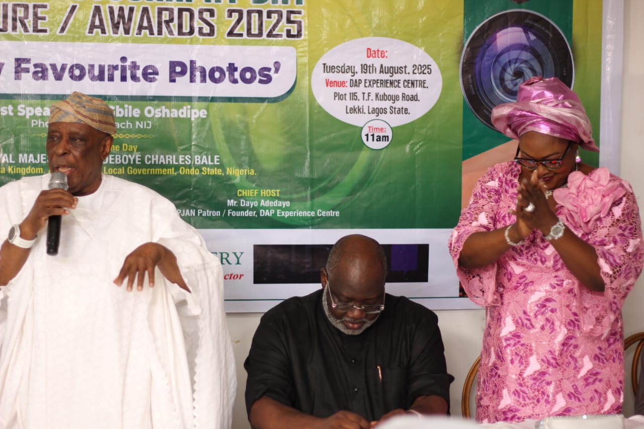 Osoba Others Laud Journalism, Say It Is  Greatest In  World Osoba Others Laud Journalism, Say It Is  Greatest In  World