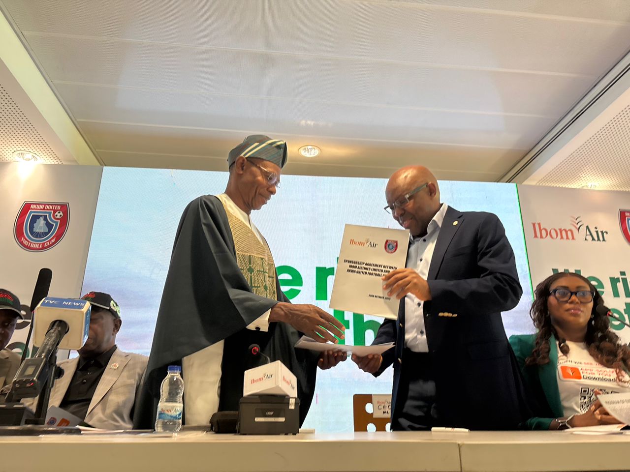 Sports Development: Ibom Air, Akwa Utd Sign N200m Pact